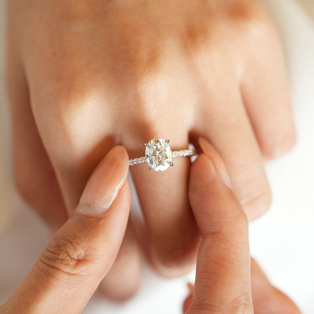S925 Sterling Silver Egg-shaped Big Diamond Ring