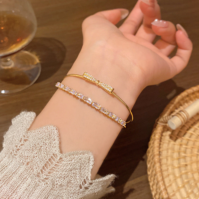 Versatile Beaded Women's Pearl Bracelet Ornament