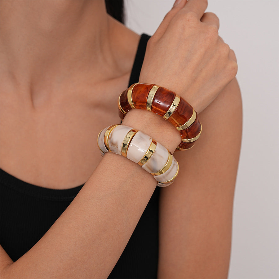 European And American Retro Blooming Acrylic Elastic Bracelet