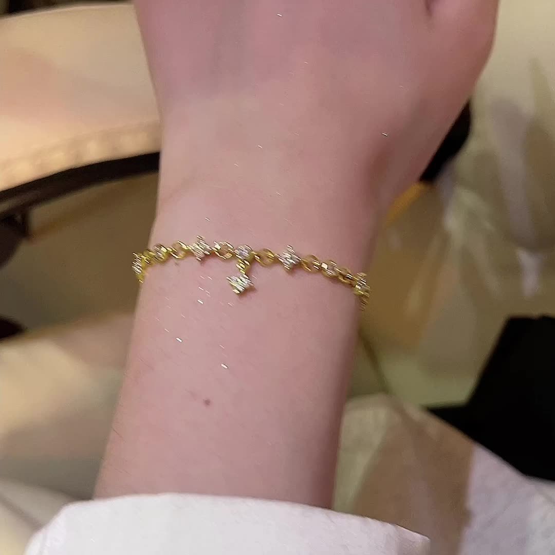 Versatile Beaded Women's Pearl Bracelet Ornament