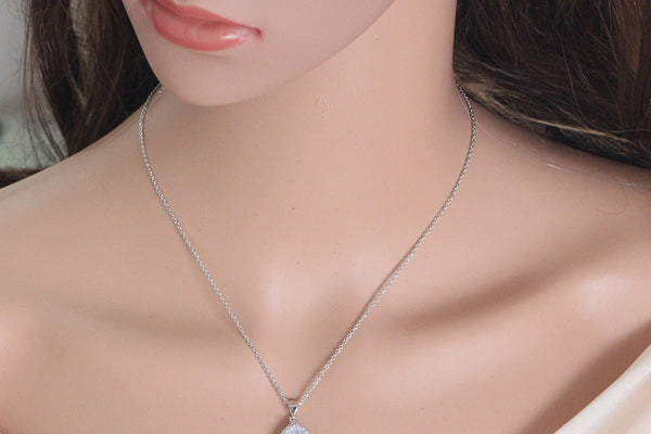Top Jewelry Trends Every Woman Should Know in 2025