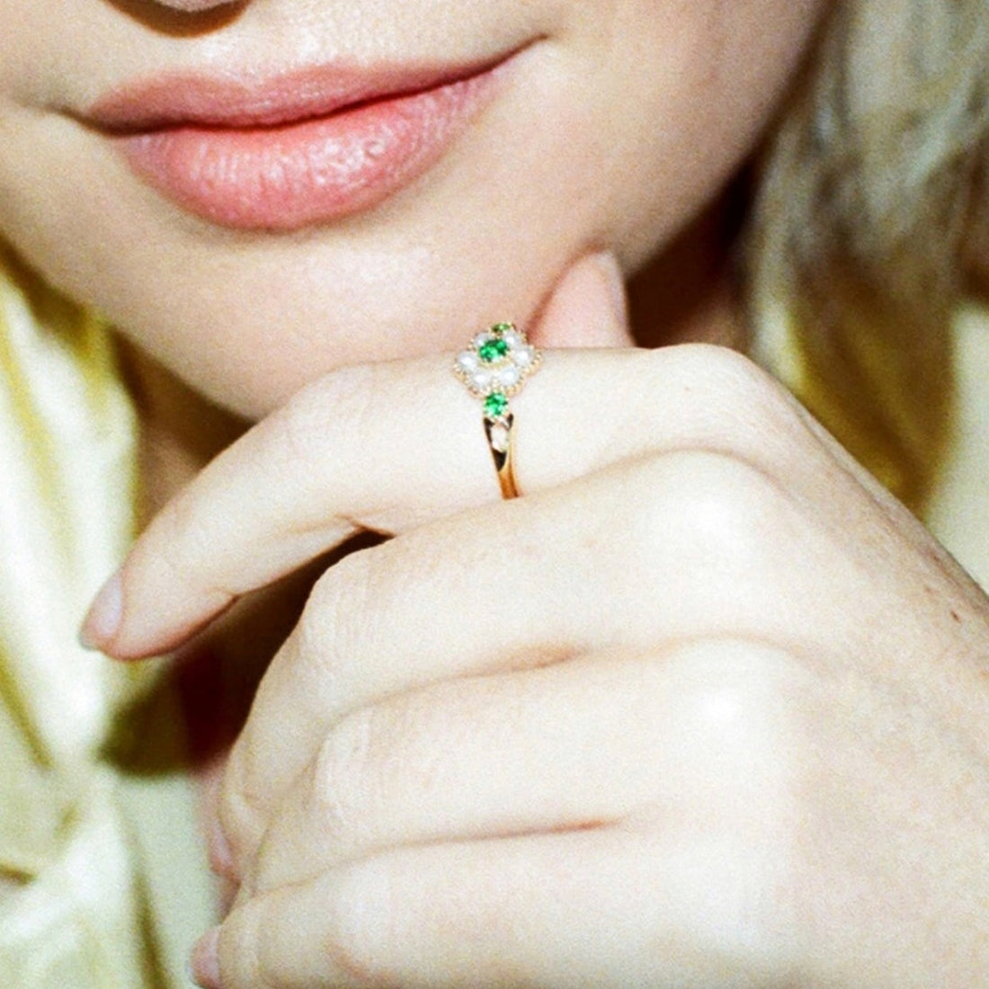 Pure Silver Pearl Zircon Inlaid Niche Retro French Ring