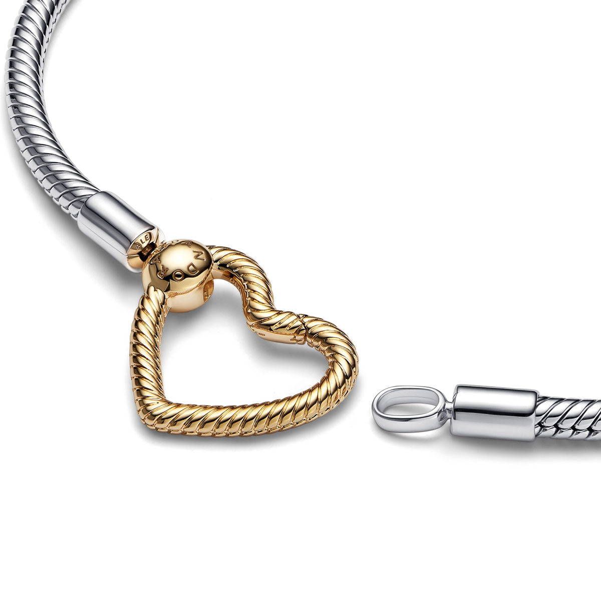 Pandora Moments Open Heart Closure Snake Chain Bracelet – Elegant Gift Jewelry Set