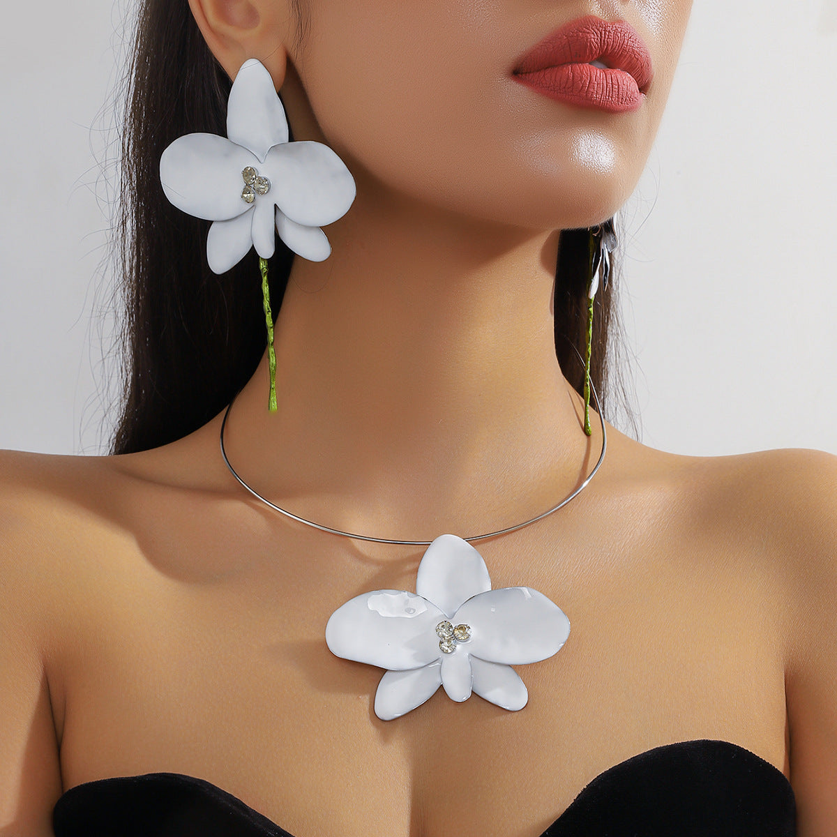 Metal Light Luxury High-grade Sense Necklace And Earrings Suite