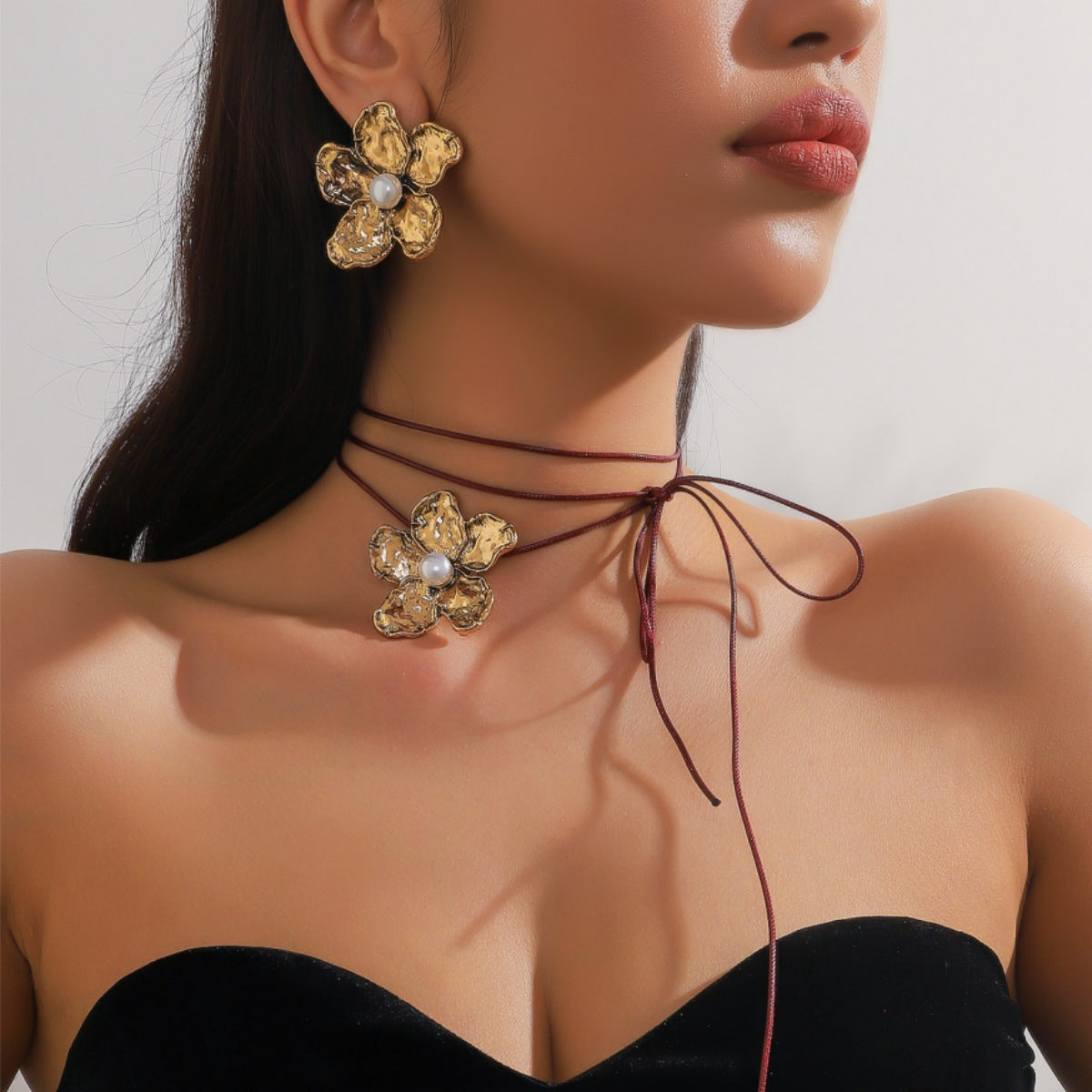 Metal Light Luxury High-grade Sense Necklace And Earrings Suite