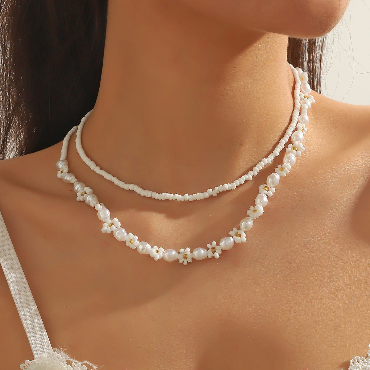 Metal Light Luxury High-grade Sense Necklace And Earrings Suite