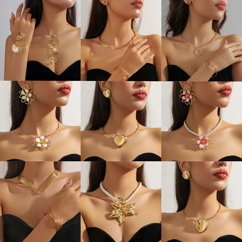 Metal Light Luxury High-grade Sense Necklace And Earrings Suite