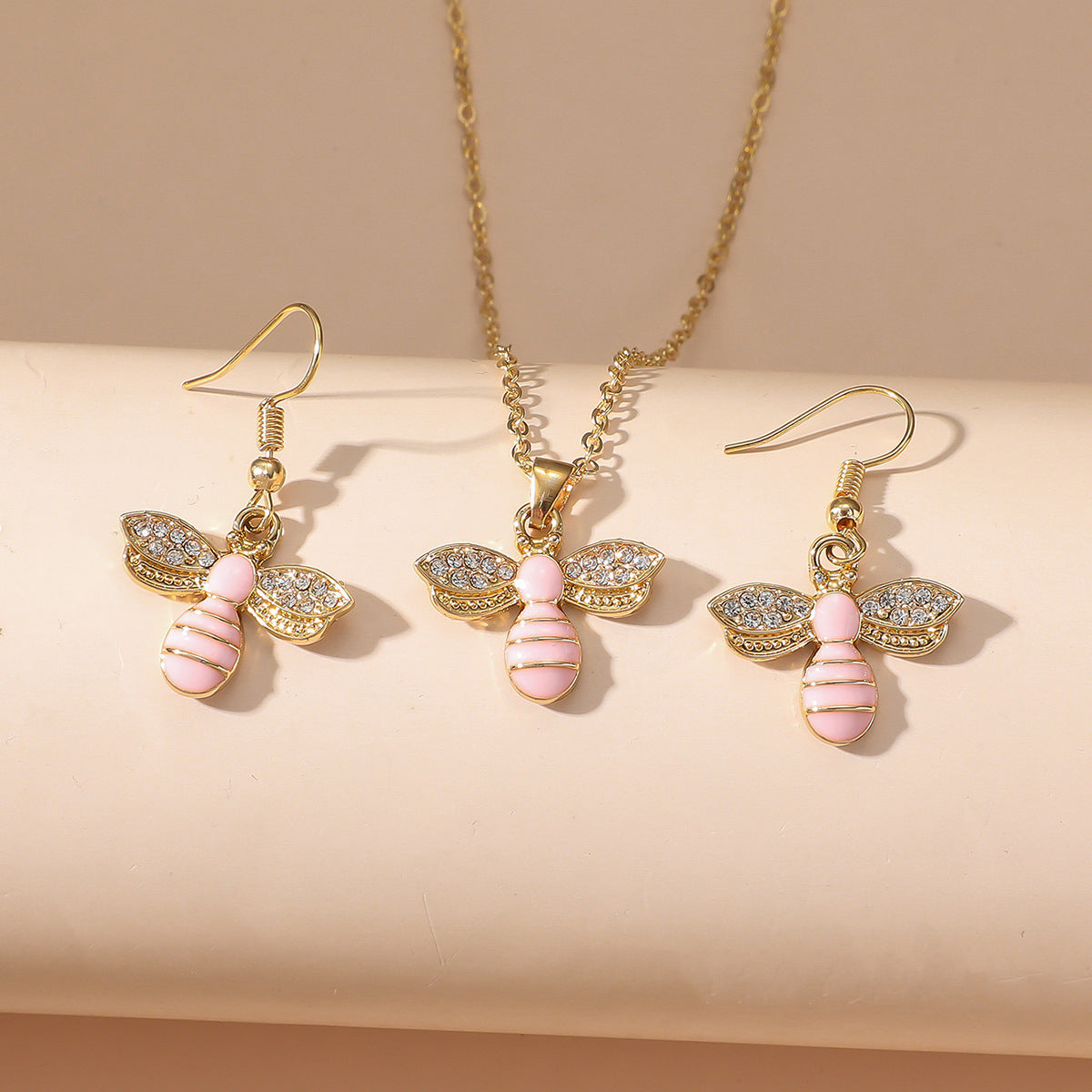 Metal Light Luxury High-grade Sense Necklace And Earrings Suite