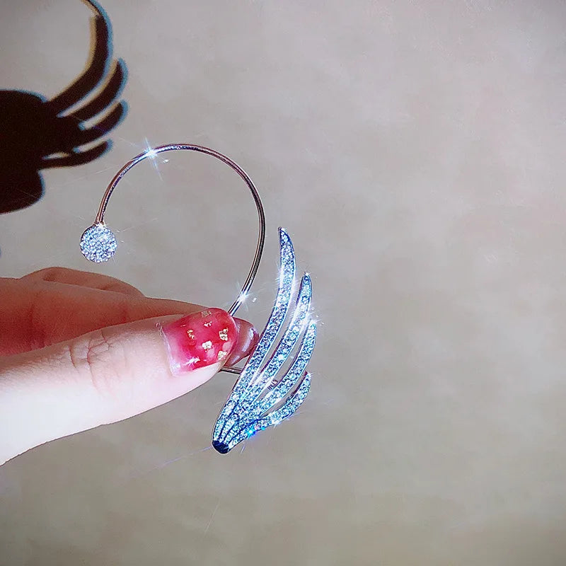 2023 New Korean Angel Wing Rhinestone Earrings Shiny Drill Arc Ear Hanging Clip Earrings for Women Unusual Ear Cuff