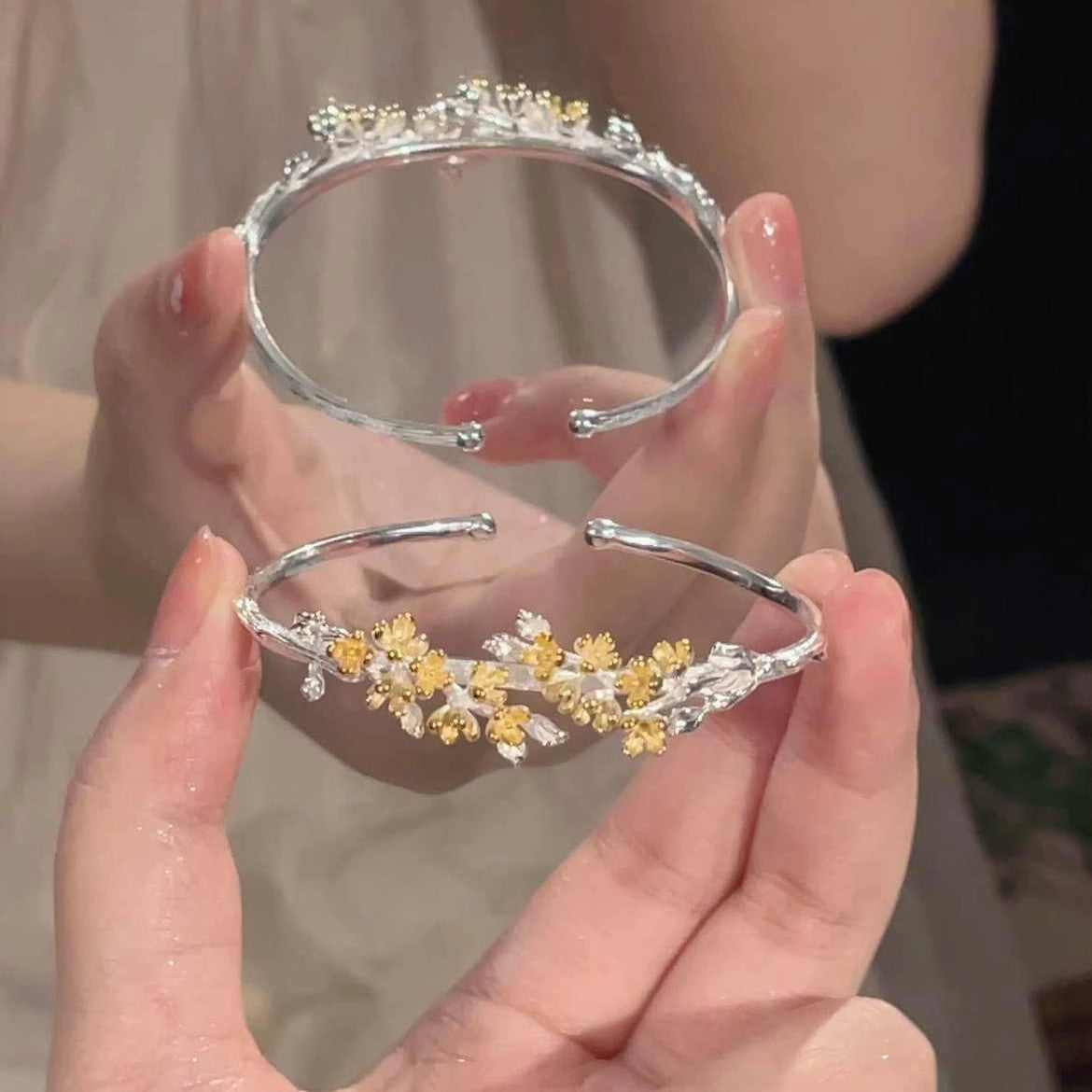 Versatile Beaded Women's Pearl Bracelet Ornament