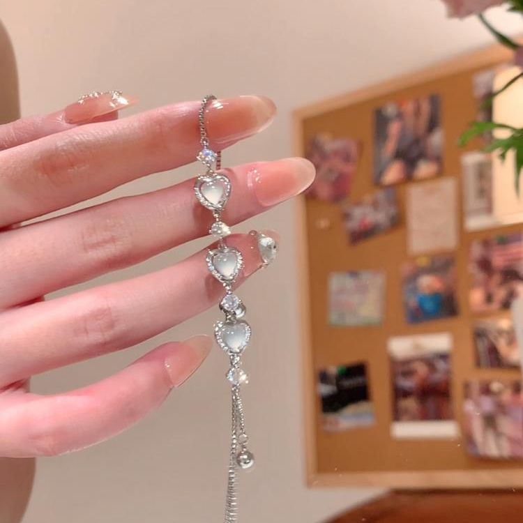 Versatile Beaded Women's Pearl Bracelet Ornament